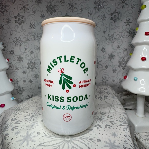 DW Home Christmas Festive Soda Pop XL 15.4 Oz. Single Wick Candles 4 Pack - Picture 4 of 13